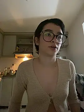  Lunnaa  online show from 6, 4, 2026