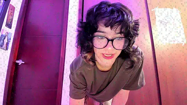  Lunnaa  online show from 20, 10, 2025