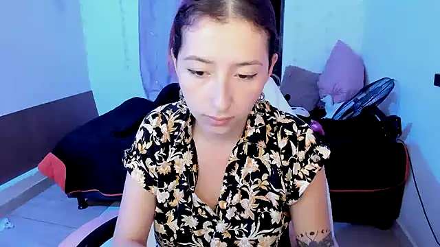 Ginger Sweetty online show from 22, 2, 2025