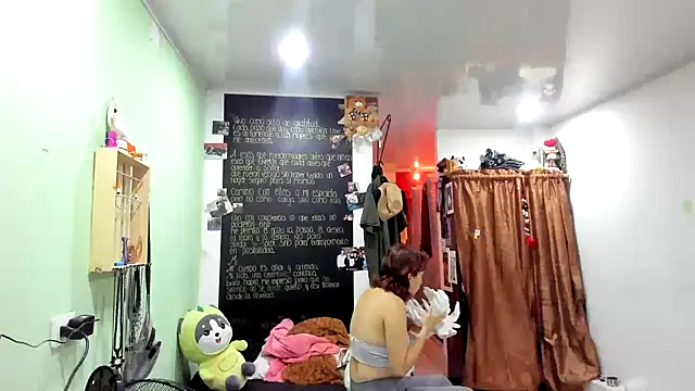 Ginger Sweetty online show from 16, 6, 2026