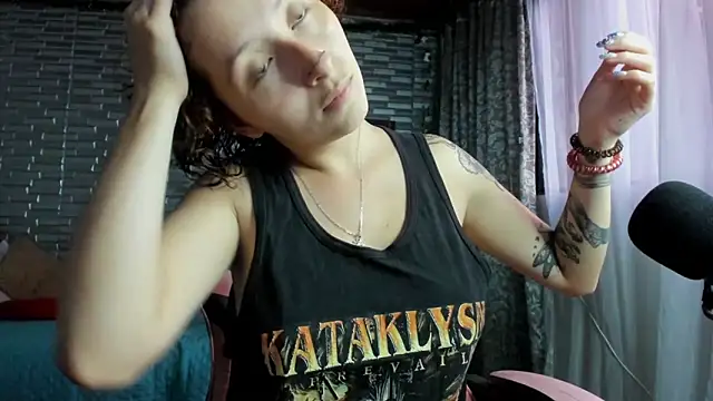 Ginger Sweetty online show from 28, 3, 2026