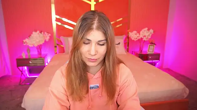 Snapshot of CassandraGood chatting on 22, 9, 2025 CassandraGood online show from 22, 9, 2025