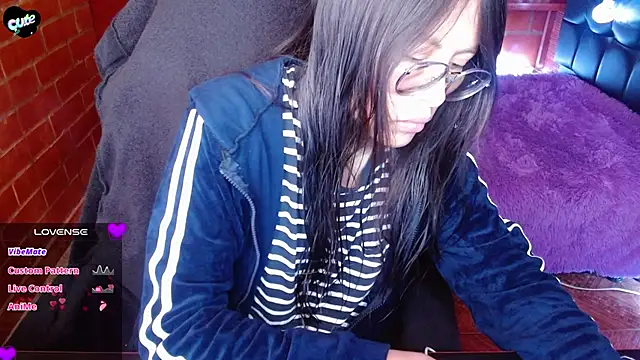 MidoriQuiinn online show from 24, 3, 2026