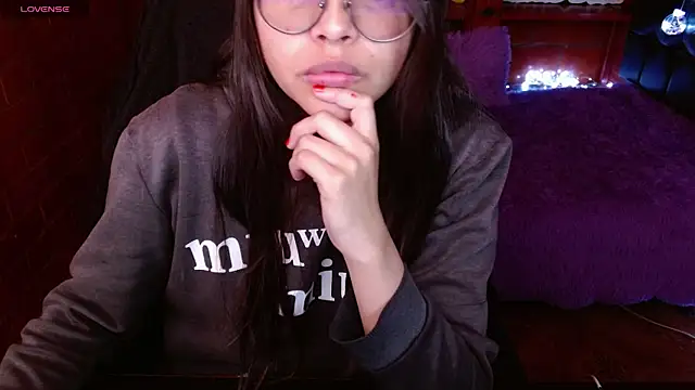 MidoriQuiinn online show from 7, 4, 2026