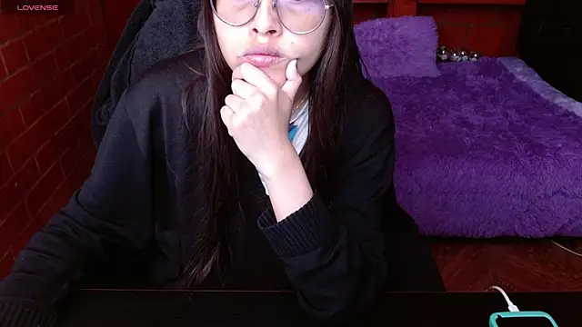 Snapshot of MidoriQuiinn chatting on 8, 7, 2026 MidoriQuiinn online show from 8, 7, 2026