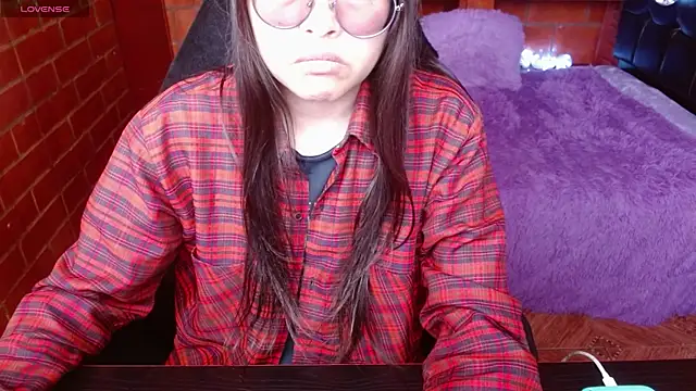 Snapshot of MidoriQuiinn chatting on 15, 6, 2026 MidoriQuiinn online show from 15, 6, 2026