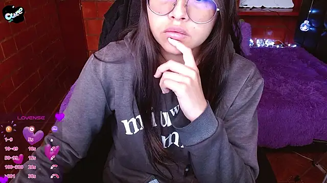 MidoriQuiinn online show from 12, 2, 2026