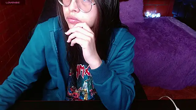 Snapshot of MidoriQuiinn chatting on 14, 6, 2026 MidoriQuiinn online show from 14, 6, 2026