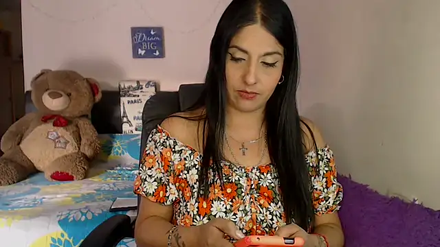 Snapshot of sahtlove1 chatting on 6, 11, 2025 sahtlove1 online show from 6, 11, 2025