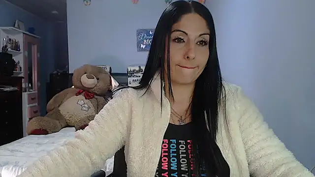 Snapshot of sahtlove1 chatting on 4, 6, 2026 sahtlove1 online show from 4, 6, 2026