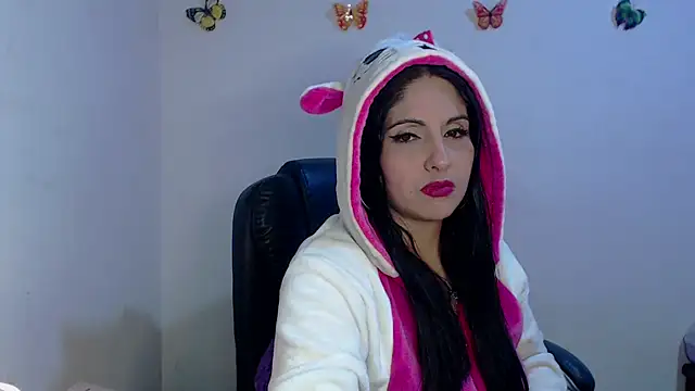 Snapshot of sahtlove1 chatting on 24, 10, 2025 sahtlove1 online show from 24, 10, 2025