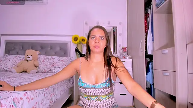 Snapshot of sharonDulce chatting on 28, 11, 2025 sharonDulce online show from 28, 11, 2025