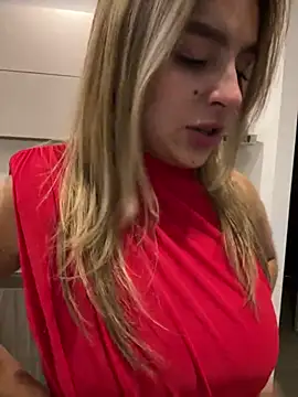 Snapshot of oriana_zoeee chatting on 1, 1, 2025 oriana zoeee online show from 1, 1, 2025