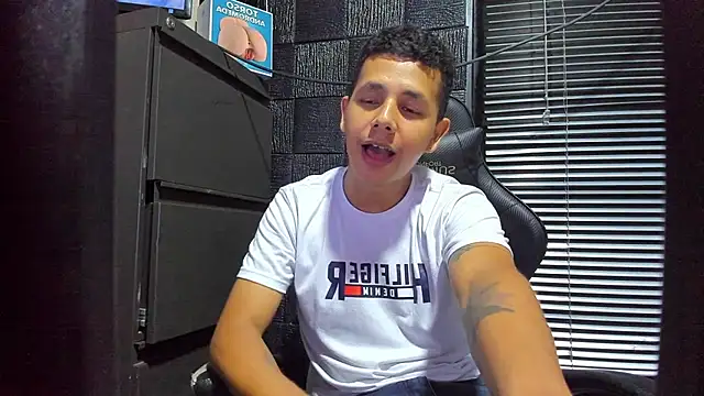 boy bigcock24cm online show from 11, 6, 2026
