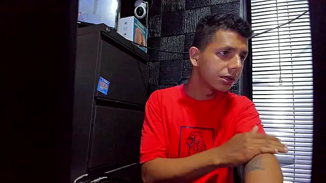 boy bigcock24cm online show from 4, 6, 2026