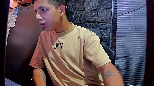 boy bigcock24cm online show from 14, 6, 2026
