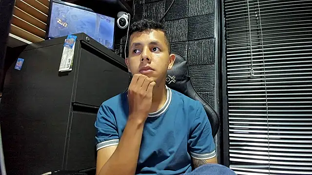 boy bigcock24cm online show from 12, 7, 2026