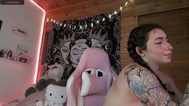 valenor  online show from 11, 3, 2025