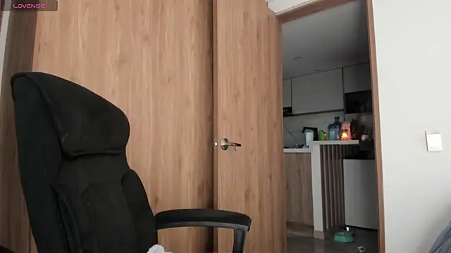 keyn laurent 1 online show from 23, 4, 2026