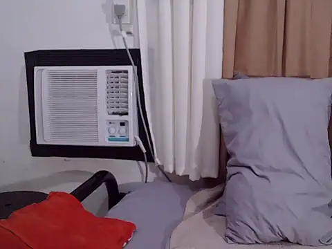 Snapshot of mommylicious chatting on 1, 11, 2025 mommylicious online show from 1, 11, 2025