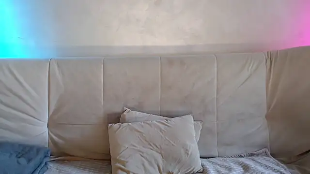 Snapshot of -Yummybabes- chatting on 24, 7, 2026 -Yummybabes- online show from 24, 7, 2026