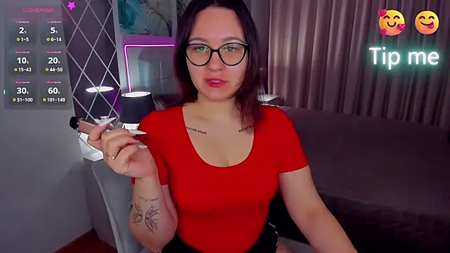 Snapshot of EsterLogan chatting on 16, 3, 2025 EsterLogan online show from 16, 3, 2025