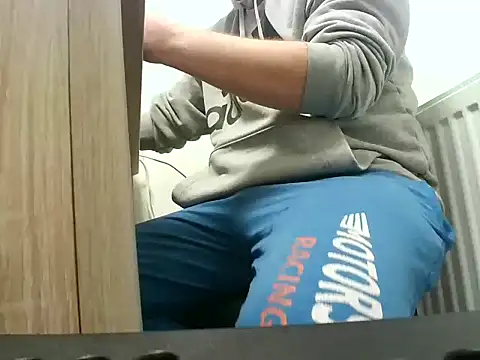 ScalicHat69 online show from 27, 11, 2025