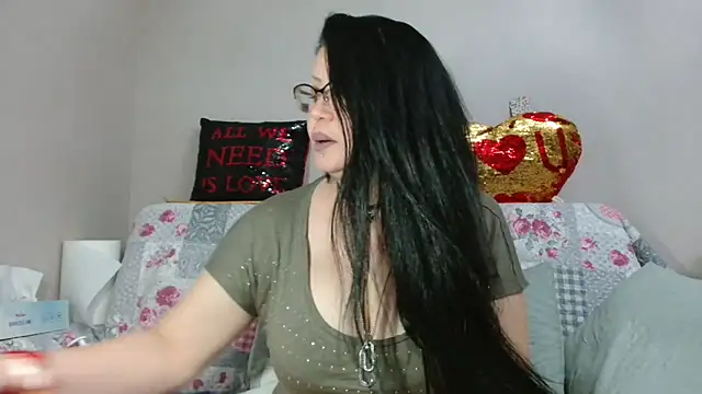 x  KHALEESI  x online show from 12, 11, 2025