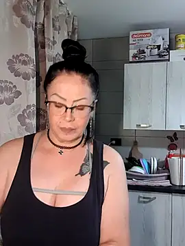 x  KHALEESI  x online show from 15, 10, 2025