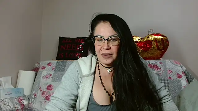 x  KHALEESI  x online show from 14, 11, 2025