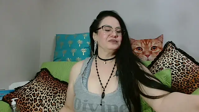 x  KHALEESI  x online show from 11, 3, 2026