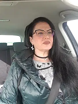 x  KHALEESI  x online show from 5, 3, 2026