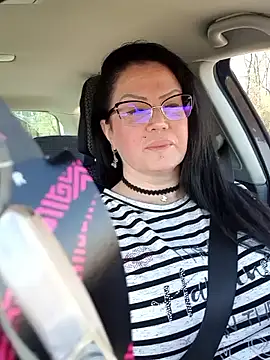 x  KHALEESI  x online show from 5, 4, 2026