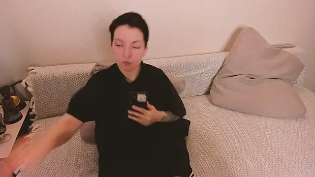 secret dreams   online show from 20, 4, 2026