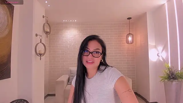 MollyJones  online show from 11, 7, 2026