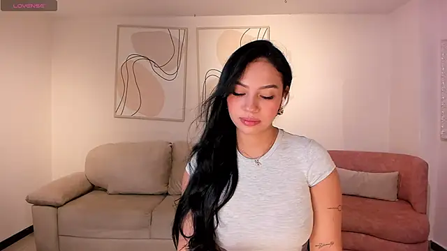 Snapshot of MollyJones_ chatting on 22, 5, 2026 MollyJones online show from 22, 5, 2026