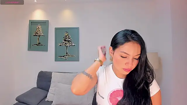 Snapshot of MollyJones_ chatting on 18, 5, 2026 MollyJones online show from 18, 5, 2026