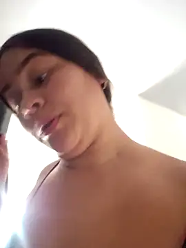 sweet lucia online show from 24, 4, 2026