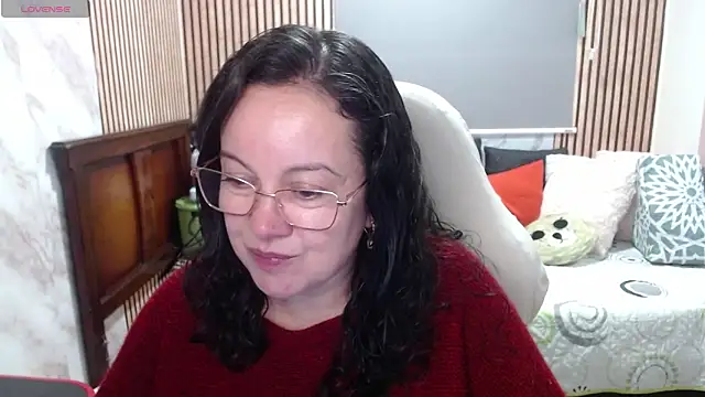 Snapshot of Sonialorens_ chatting on 27, 5, 2026 Sonialorens online show from 27, 5, 2026