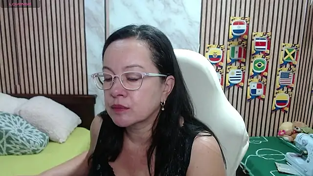 Snapshot of Sonialorens_ chatting on 26, 6, 2026 Sonialorens online show from 26, 6, 2026