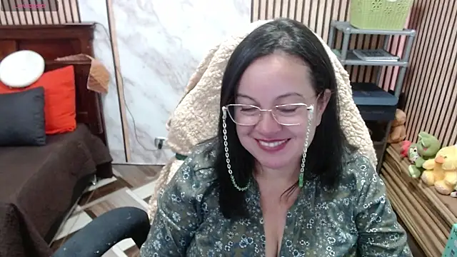 Sonialorens  online show from 19, 3, 2026