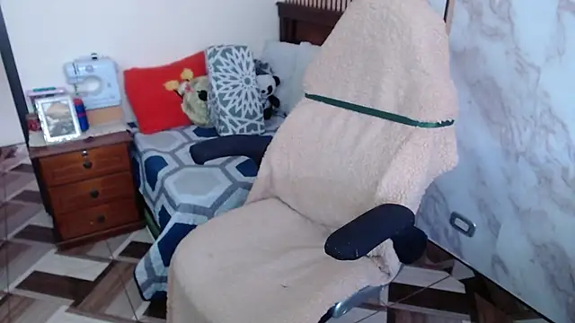 Sonialorens  online show from 2, 2, 2026