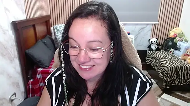 Sonialorens  online show from 13, 4, 2026