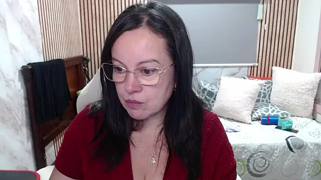 Snapshot of Sonialorens_ chatting on 15, 5, 2026 Sonialorens online show from 15, 5, 2026