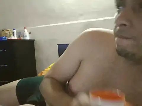 Snapshot of starplss chatting on 17, 11, 2025 starplss online show from 17, 11, 2025