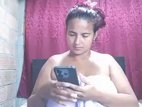 isabella dirty69 online show from 10, 9, 2025