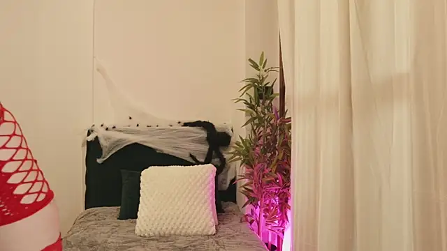 Luna Riva online show from 23, 10, 2025