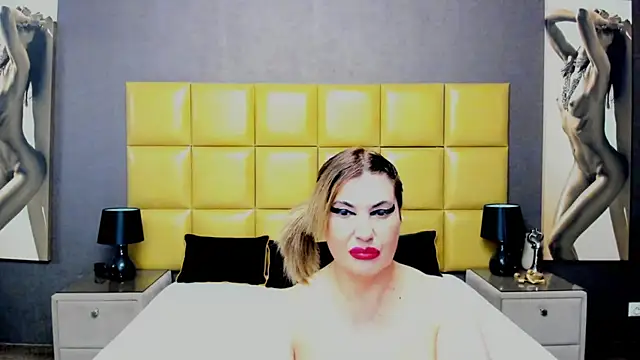 KiraLeila online show from 12, 3, 2025