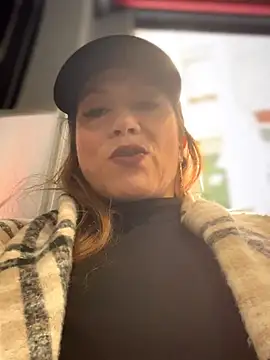 angelitasexy81 online show from 15, 4, 2026