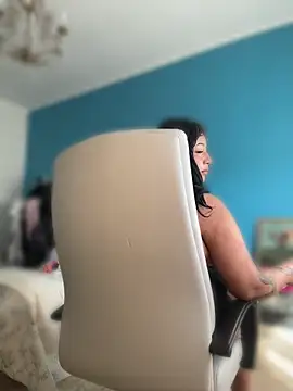 IamSashaLuv online show from 27, 4, 2026